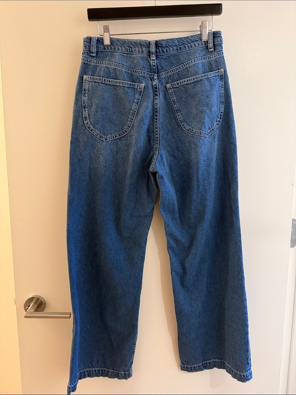 Reformation Classic High-Rise Straight Leg Jeans in Medium Blue Size 2